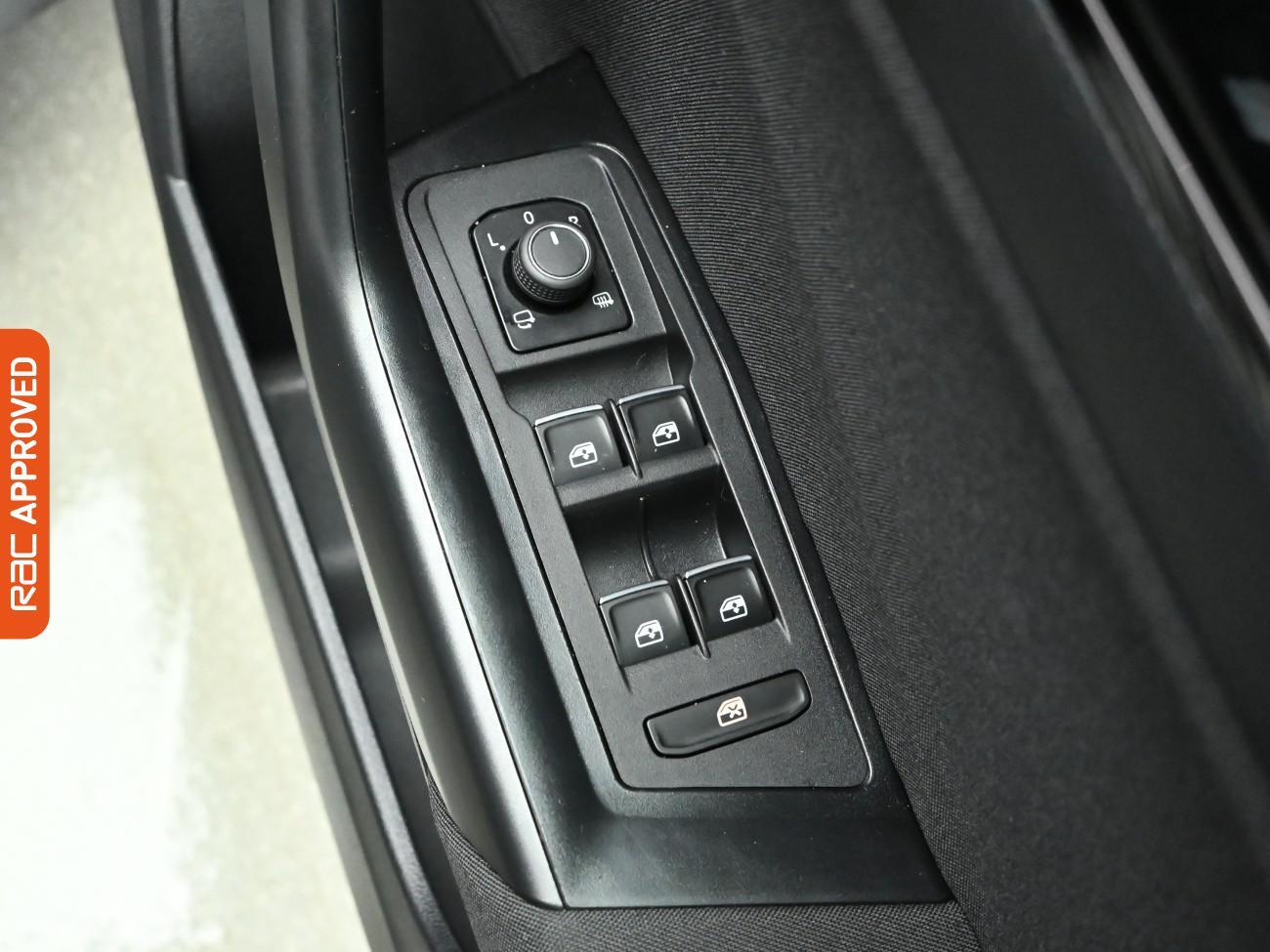 Used Volkswagen T-Roc 2021 for sale - 77303082: Photo 23