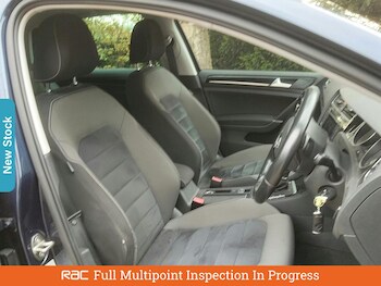 Used Volkswagen Golf 2015 for sale - 76036772: Photo