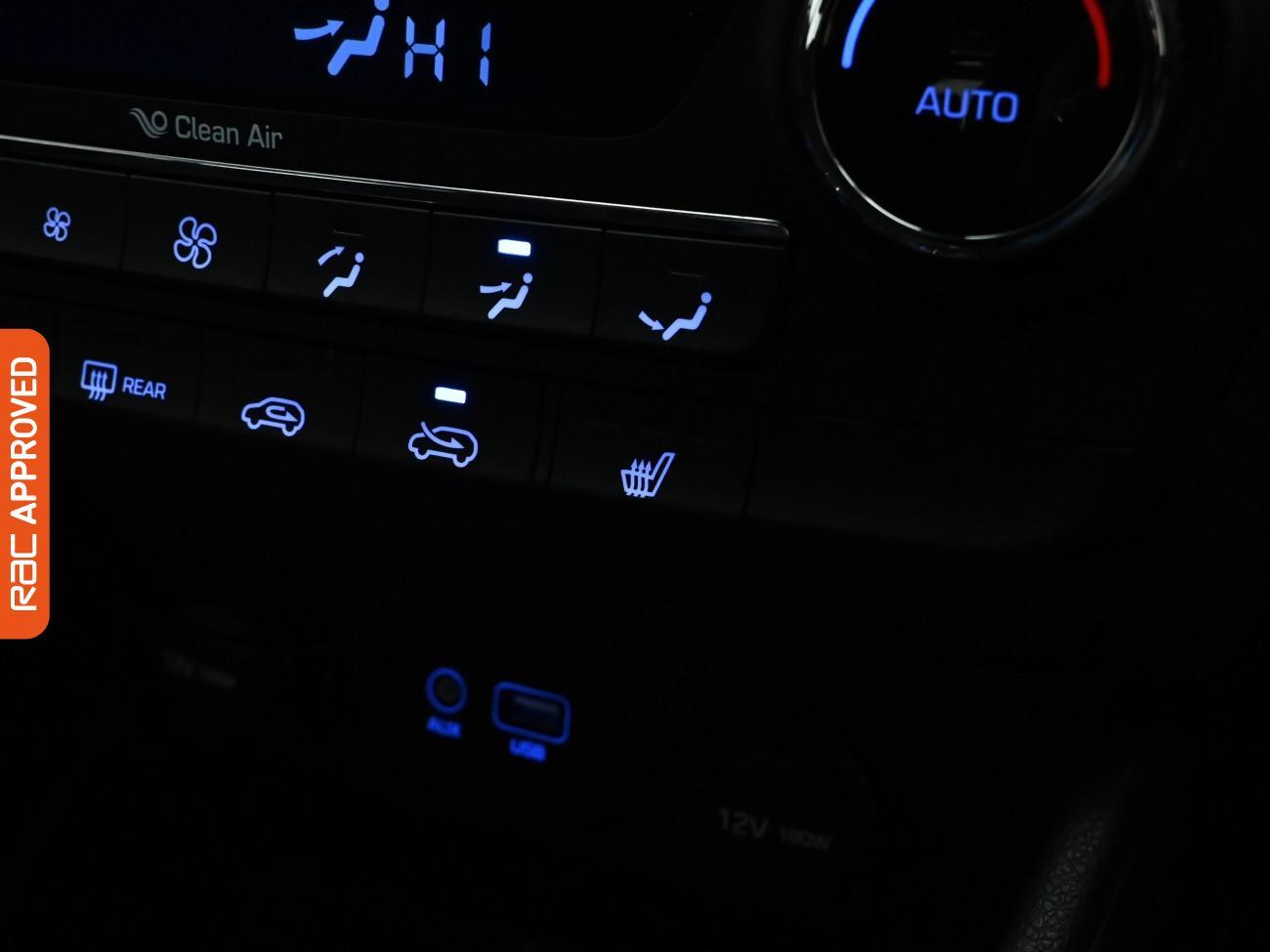 Used Hyundai TUCSON 2017 for sale - 77764468: Photo 16