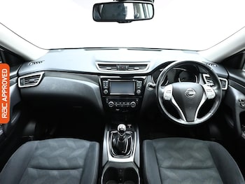 Used Nissan X-Trail 2017 for sale - 75834320: Photo