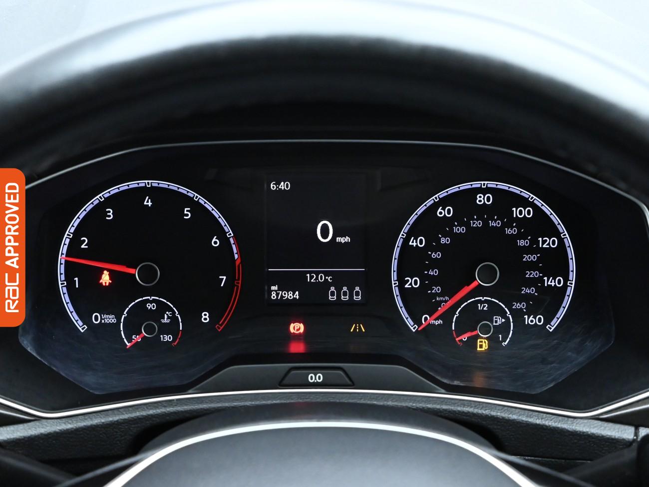 Used Volkswagen T-Roc 2019 for sale - 76156476: Photo 11
