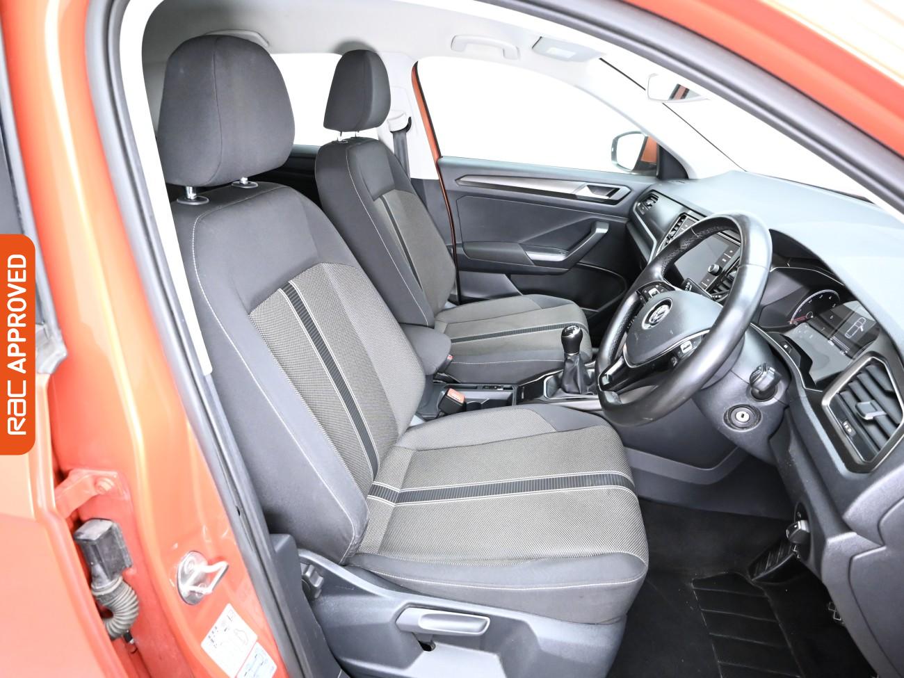 Used Volkswagen T-Roc 2019 for sale - 76156476: Photo 12