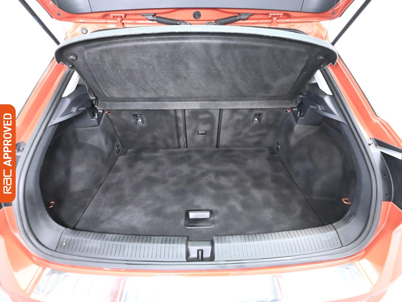 Used Volkswagen T-Roc 2019 for sale - 76156476: Photo 26