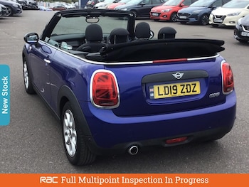 Used MINI Convertible 2019 for sale - 75637958: Photo