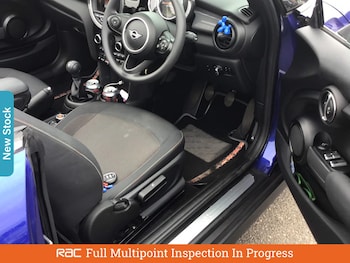 Used MINI Convertible 2019 for sale - 75637958: Photo