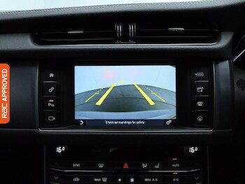 Used Jaguar XF 2018 for sale - 75639402: Photo