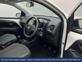 Used Toyota Aygo X 2023 for sale - 77076771: Photo