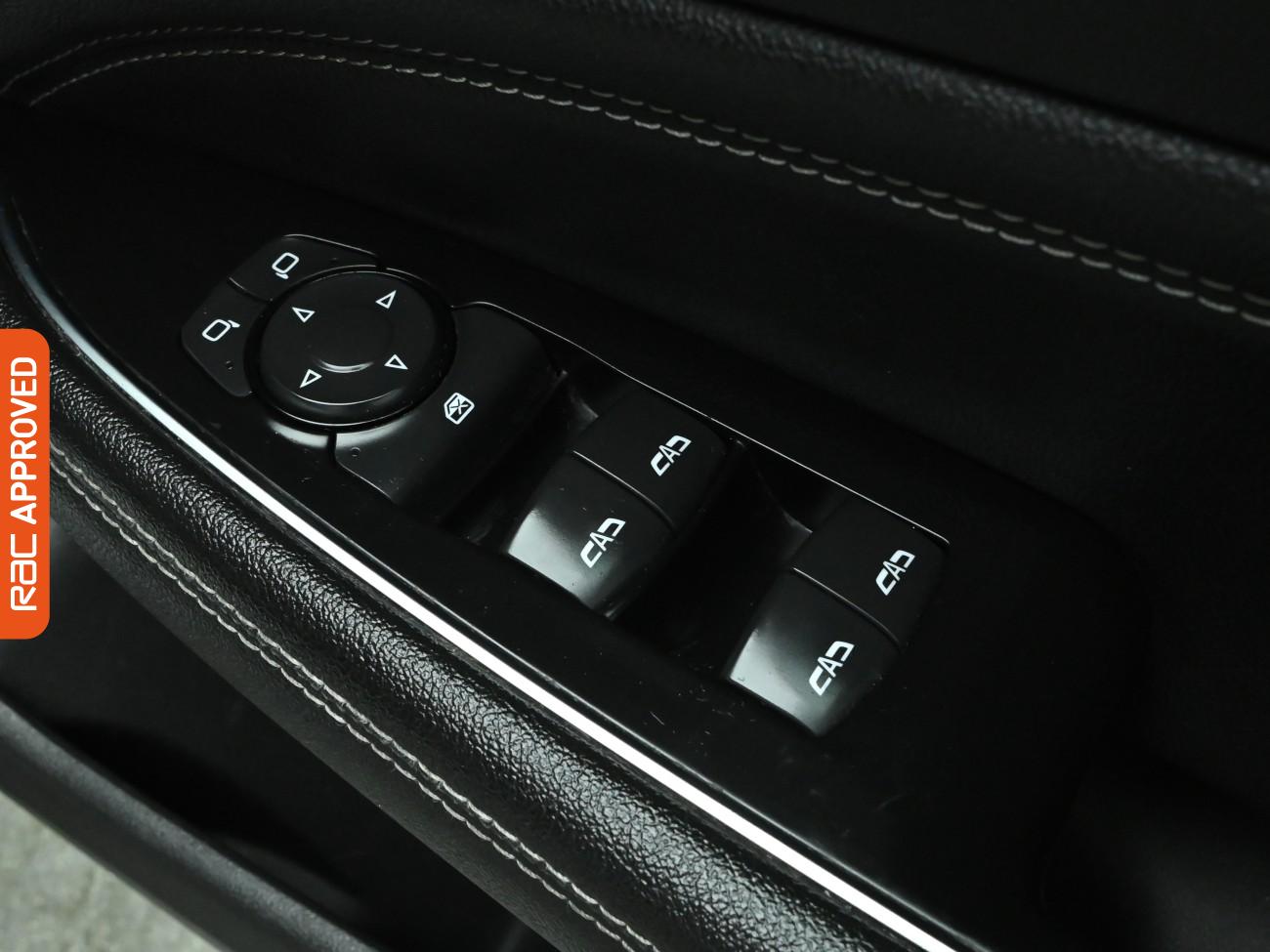 Used Vauxhall Insignia 2017 for sale - 76391065: Photo 24