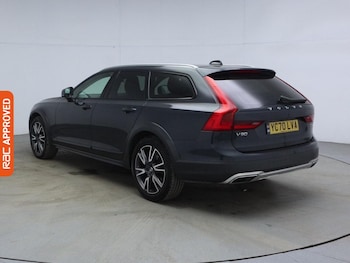 Used Volvo V90 Cross Country 2020 for sale - 79451014: Photo