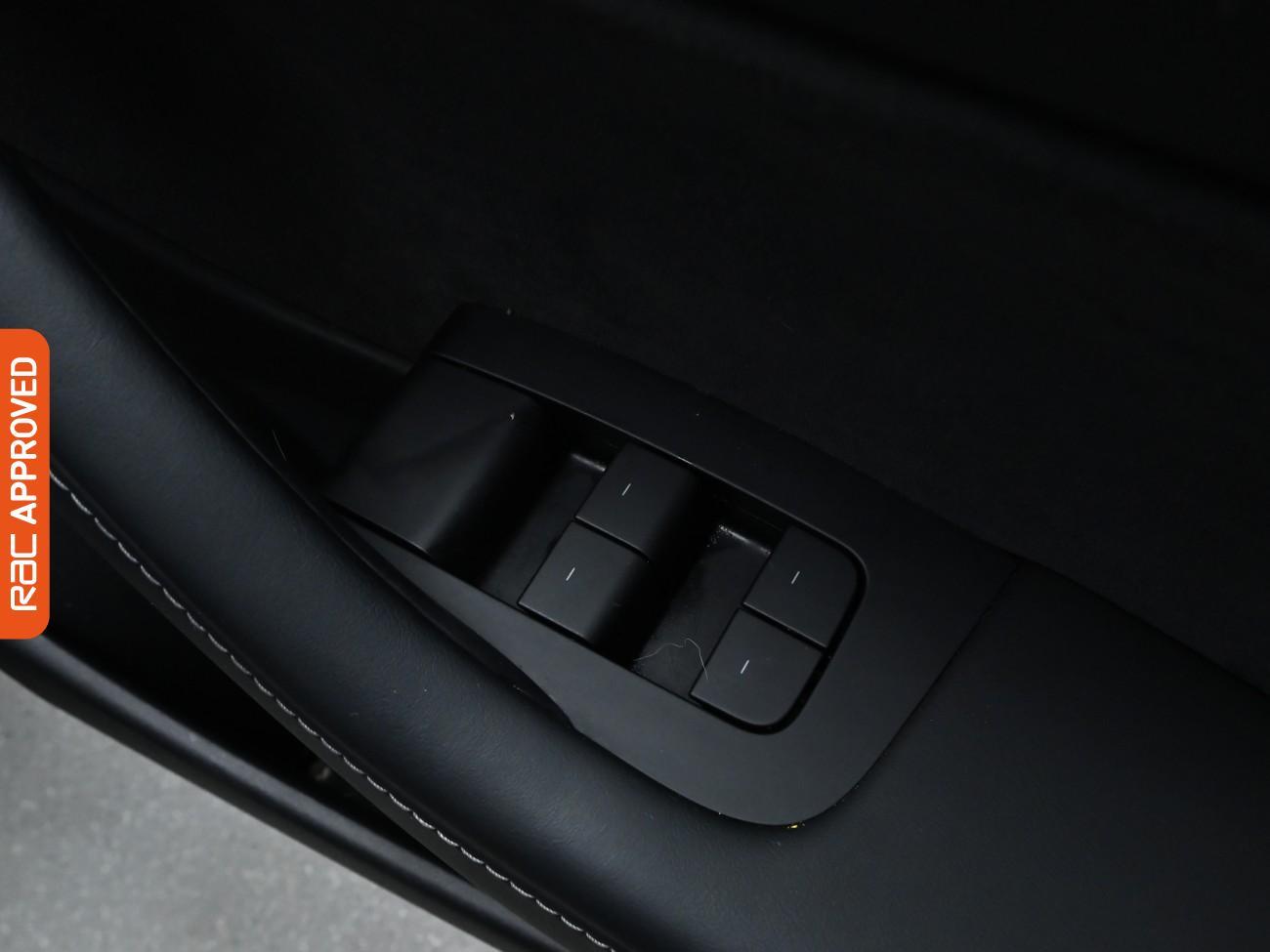 Used Tesla Model 3 2021 for sale - 76351981: Photo 30