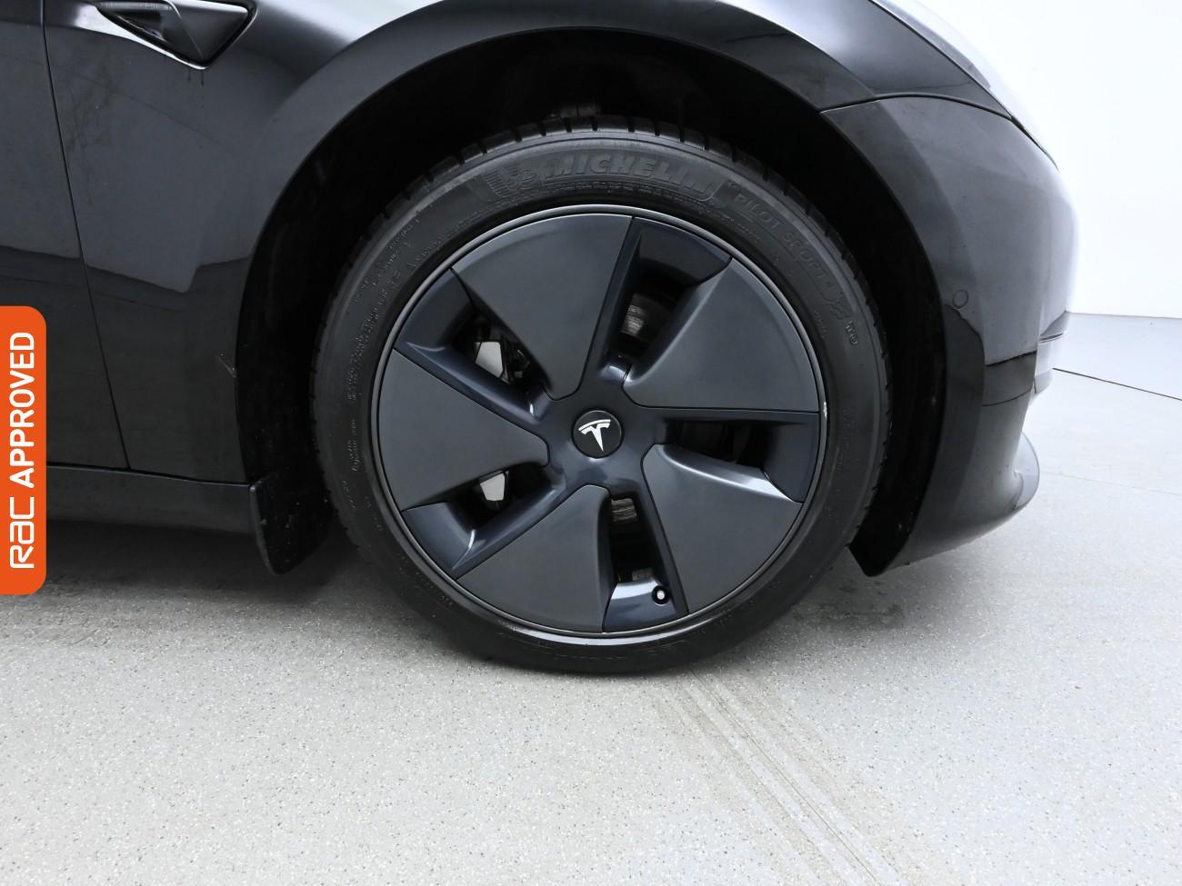 Used Tesla Model 3 2021 for sale - 76351981: Photo 32