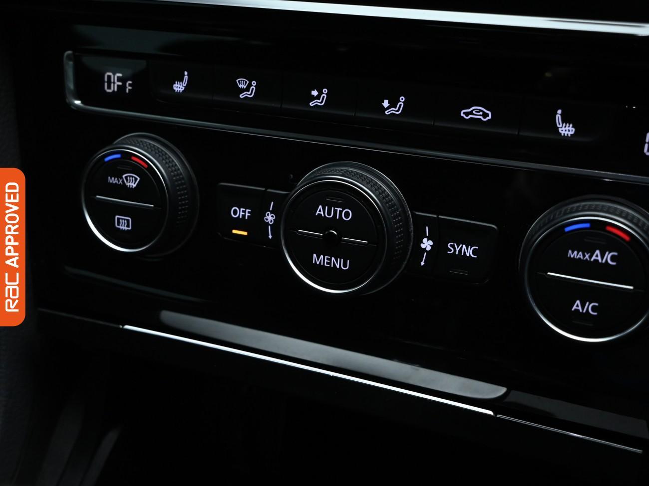 Used Volkswagen Golf 2018 for sale - 76461050: Photo 17