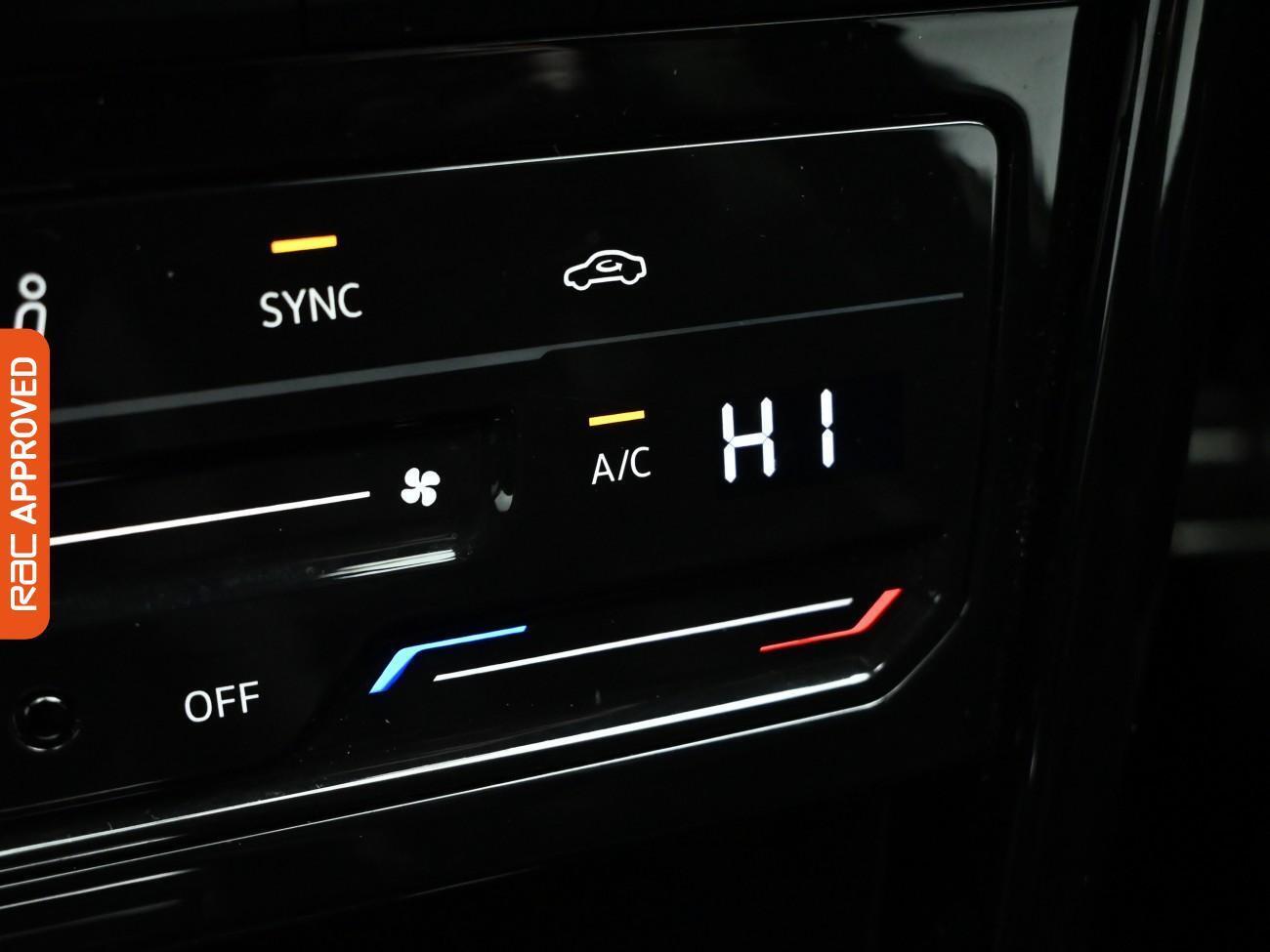 Used Volkswagen T-Roc 2023 for sale - 77968184: Photo 19