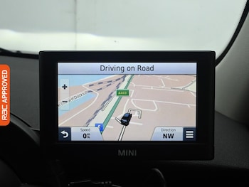 Used MINI Hatch 2019 for sale - 76649366: Photo