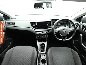 Used Volkswagen Polo 2019 for sale - 77620719: Photo