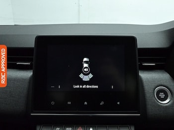 Used Renault Clio 2025 for sale - 78732734: Photo
