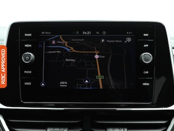 Used Volkswagen T-Roc 2023 for sale - 77593492: Photo