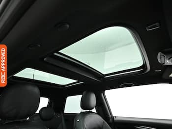 Used MINI Electric Hatch 2021 for sale - 79556556: Photo