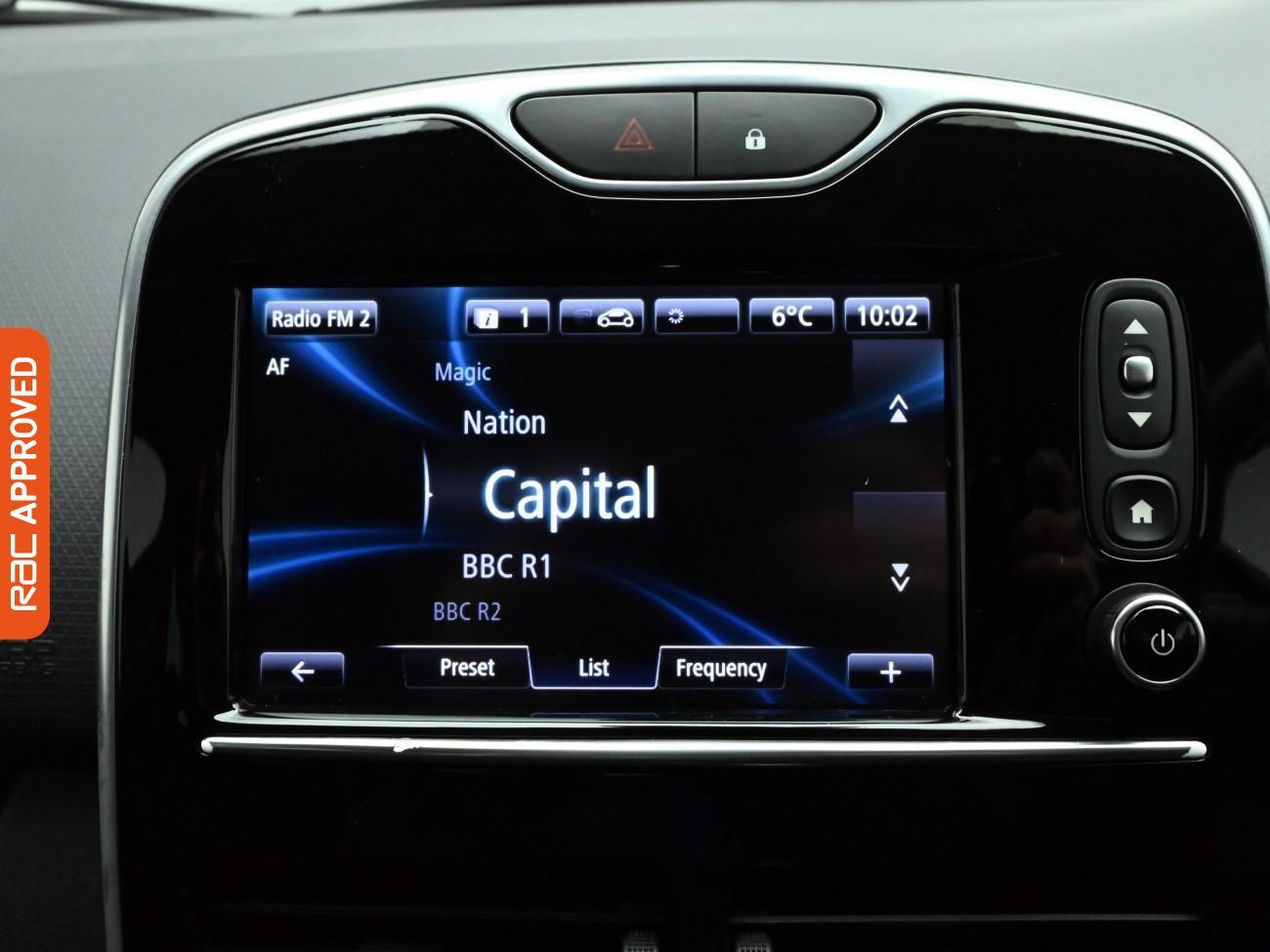 Used Renault Clio 2016 for sale - 76723817: Photo 3