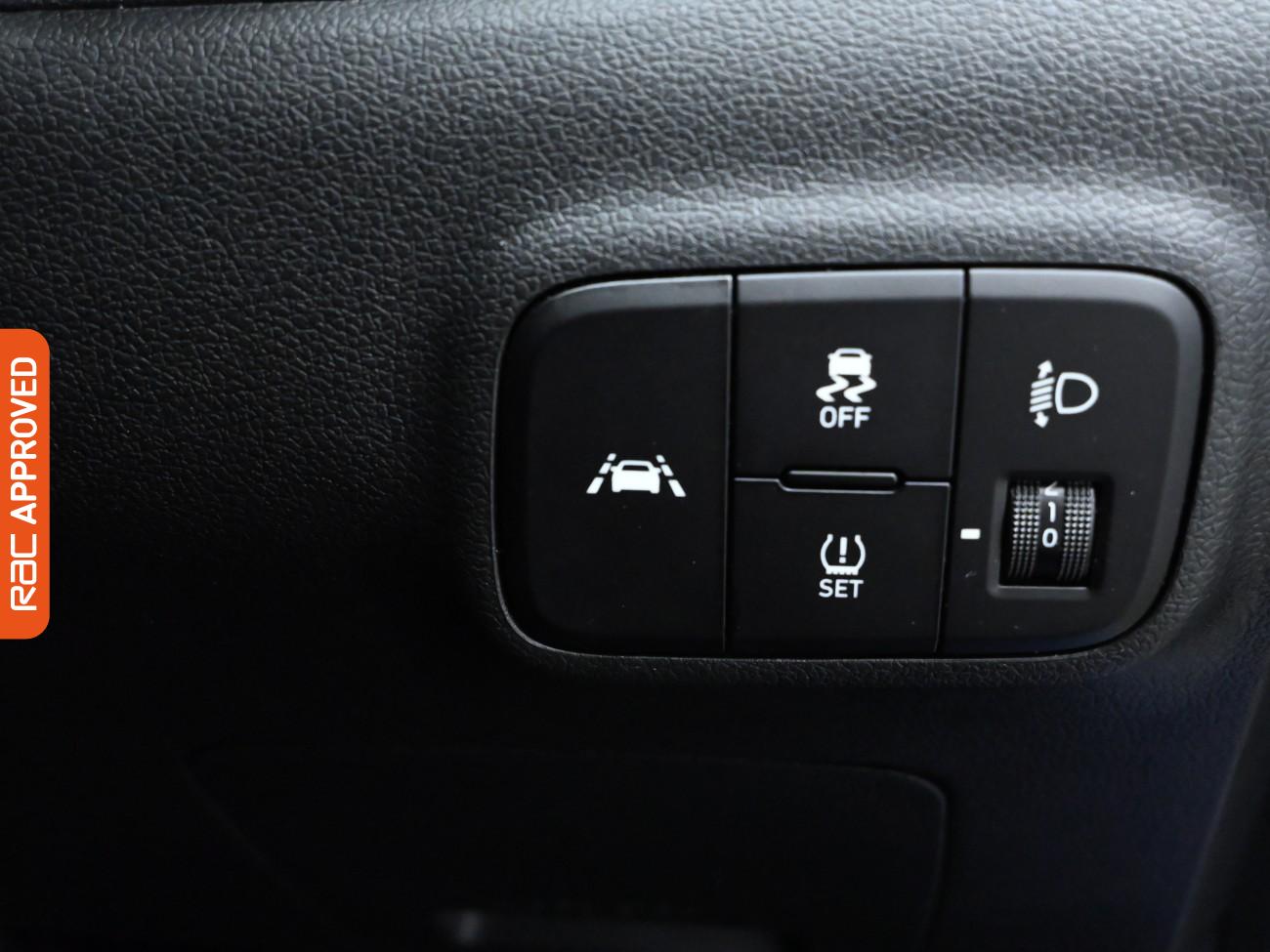 Used Hyundai i10 2022 for sale - 76311002: Photo 21
