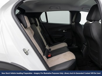 Used Peugeot E-2008 2026 for sale - 78359501: Photo