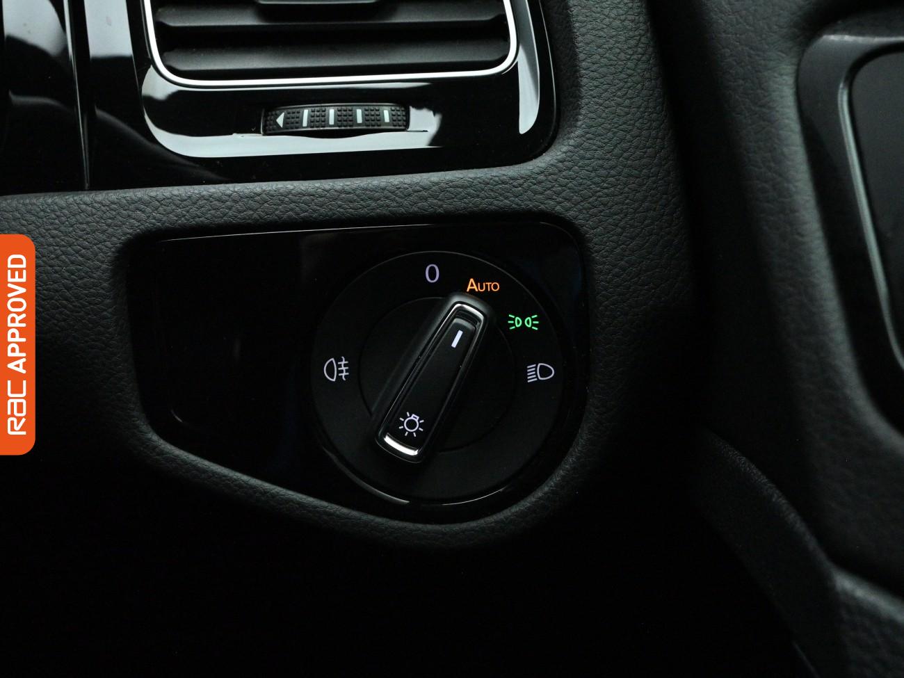 Used Volkswagen Golf 2020 for sale - 77719269: Photo 24