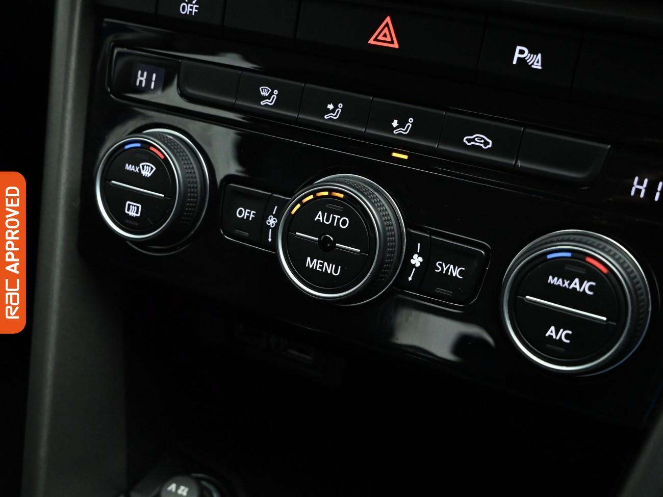 Used Volkswagen T-Roc 2020 for sale - 77502165: Photo 17