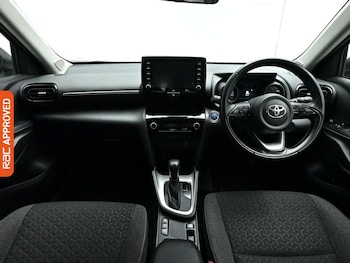 Used Toyota Yaris Cross 2023 for sale - 79183826: Photo