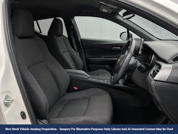 Used Toyota C-HR 2020 for sale - 79205102: Photo