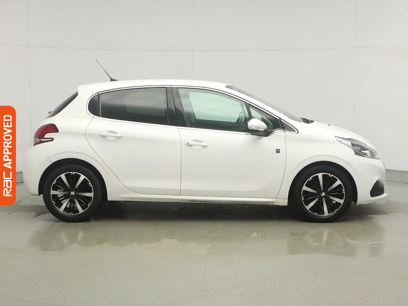 Used Peugeot 208 2019 for sale - 77829524: Photo 6