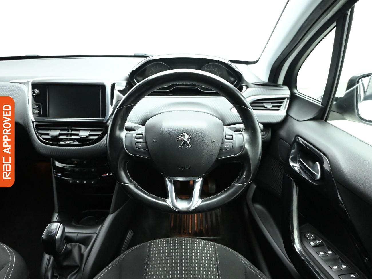 Used Peugeot 208 2019 for sale - 77829524: Photo 9