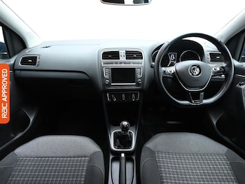 Used Volkswagen Polo 2017 for sale - 75465507: Photo