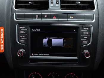 Used Volkswagen Polo 2017 for sale - 75465507: Photo