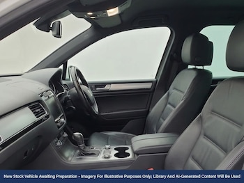 Used Volkswagen Touareg 2016 for sale - 78639691: Photo