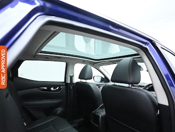 Used Nissan Qashqai 2017 for sale - 76805290: Photo