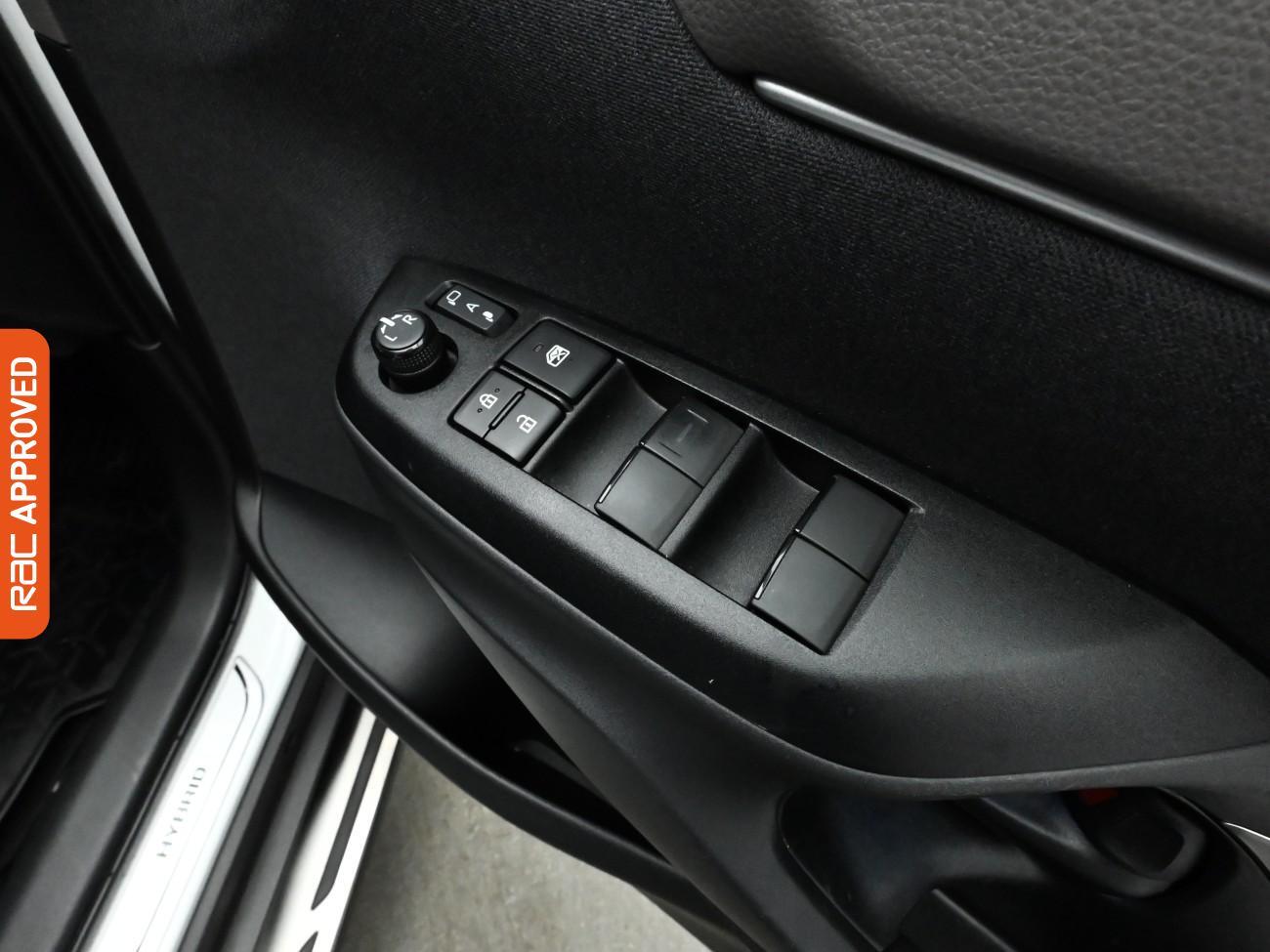 Used Toyota Yaris Cross 2026 for sale - 77158785: Photo 24