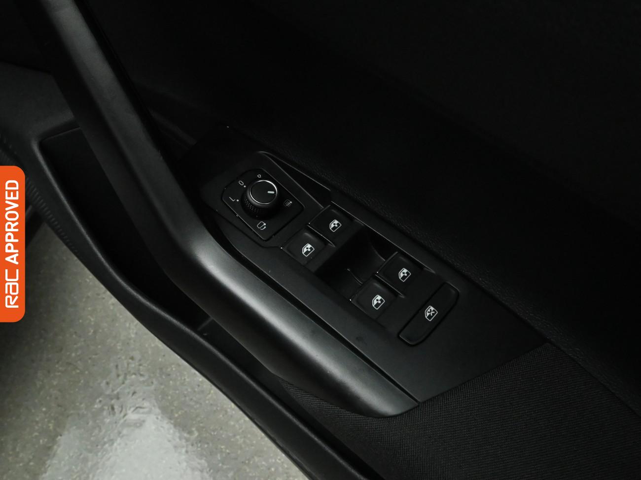 Used Volkswagen Polo 2021 for sale - 77692384: Photo 25