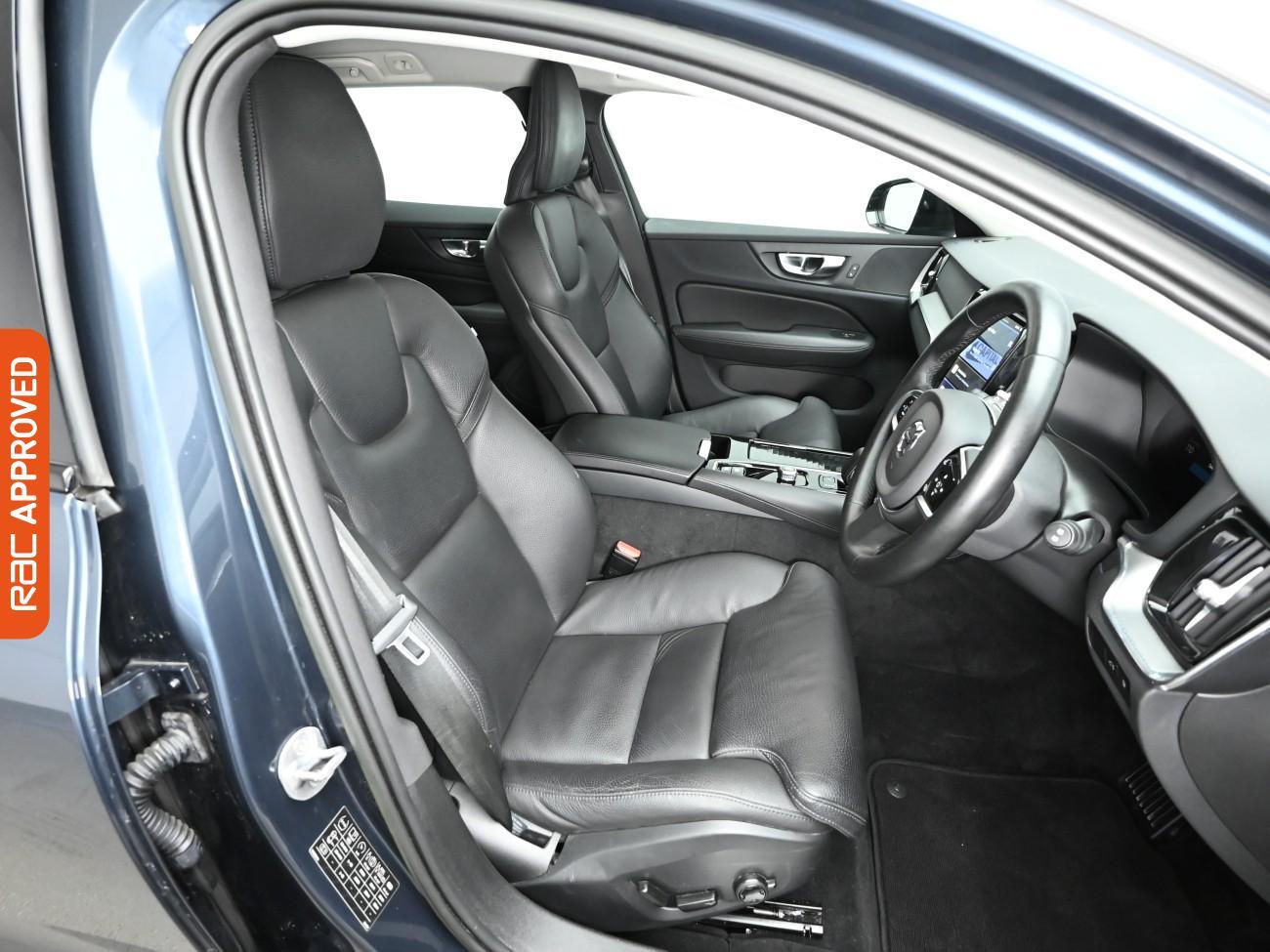 Used Volvo V60 2022 for sale - 77407597: Photo 13