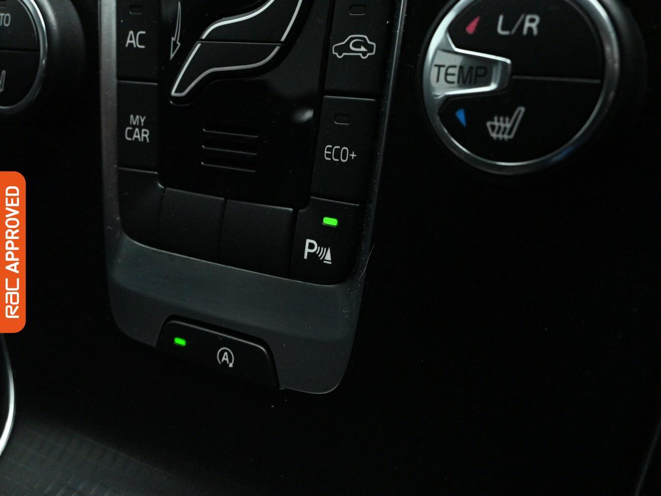 Used Volvo V40 2017 for sale - 77872519: Photo 15