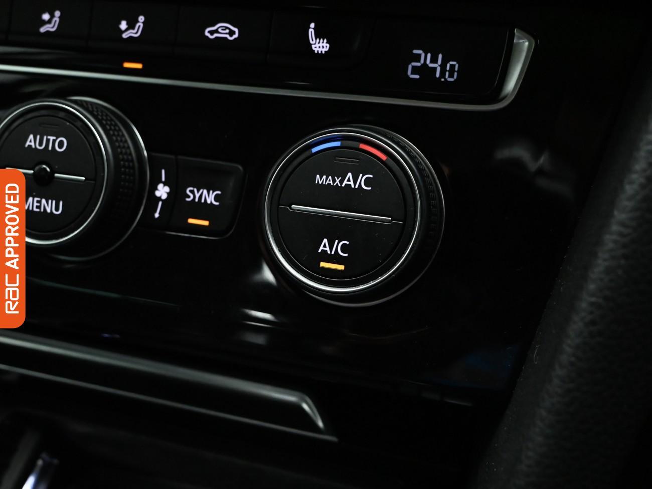 Used Volkswagen Passat 2016 for sale - 77187444: Photo 15