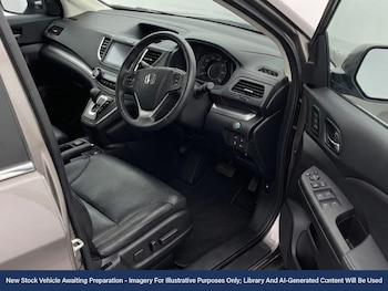 Used Honda CR-V 2018 for sale - 77842833: Photo