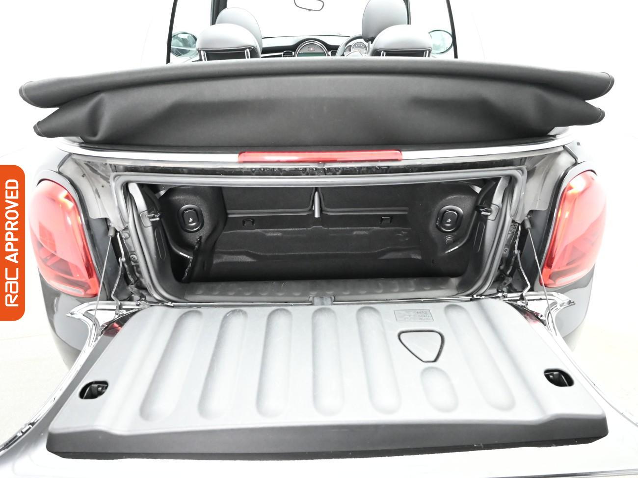 Used MINI Convertible 2021 for sale - 76985261: Photo 13