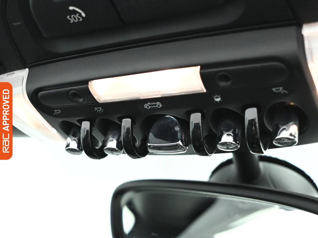 Used MINI Convertible 2021 for sale - 76985261: Photo 16