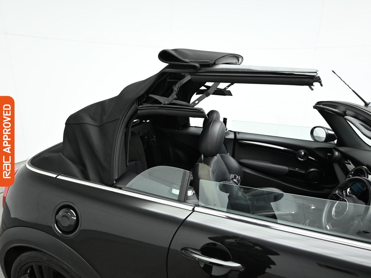 Used MINI Convertible 2021 for sale - 76985261: Photo 3