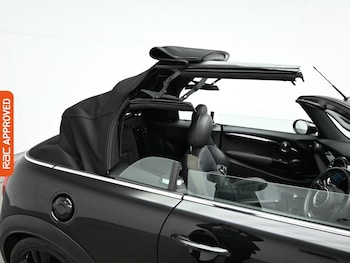 Used MINI Convertible 2021 for sale - 76985261: Photo