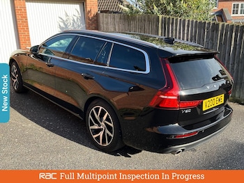 Used Volvo V60 2019 for sale - 75546101: Photo