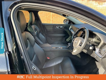 Used Volvo V60 2019 for sale - 75546101: Photo