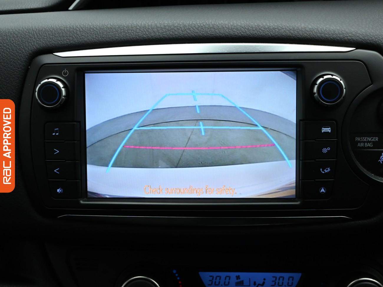 Used Toyota Yaris 2016 for sale - 76957964: Photo 16