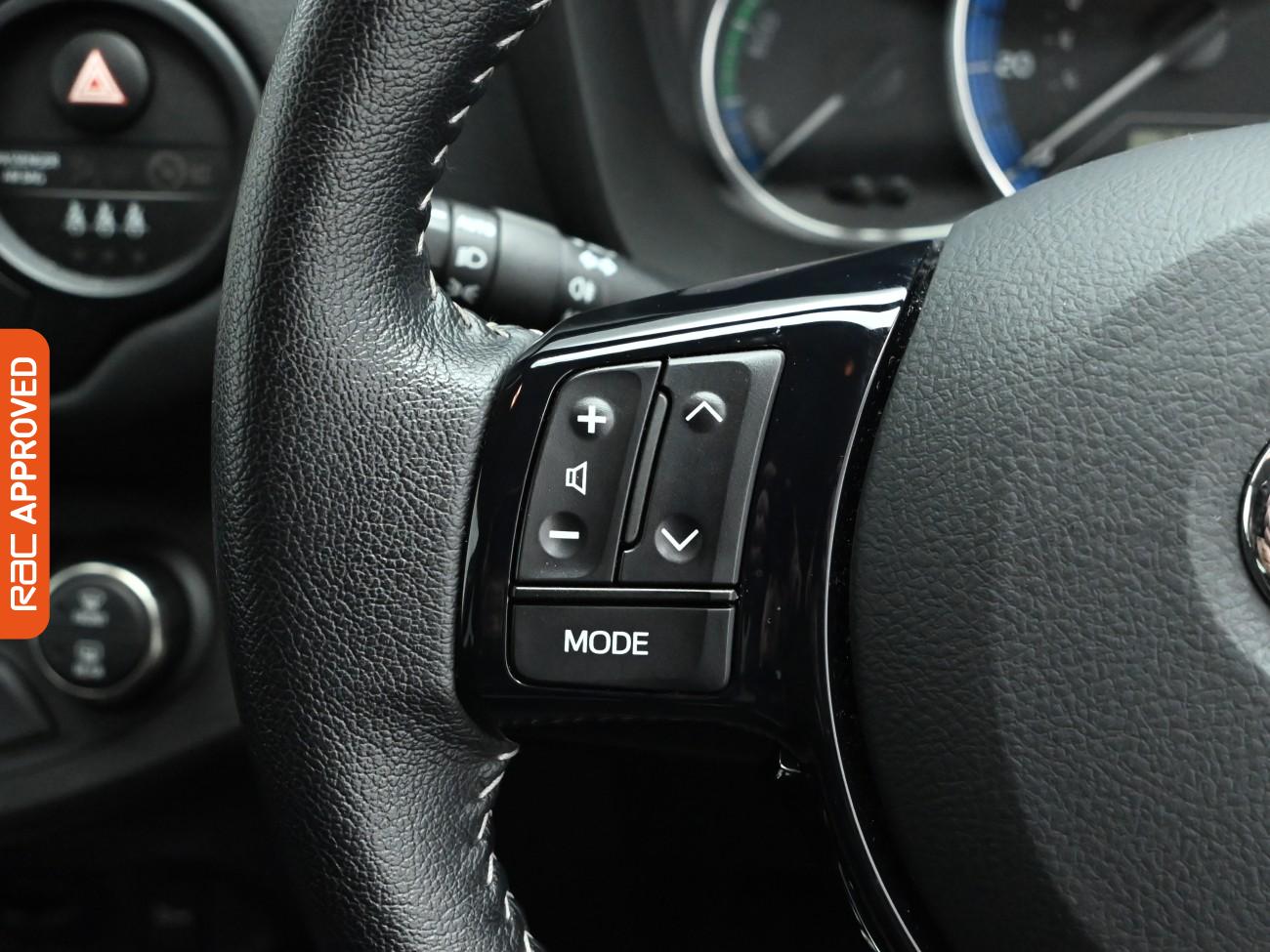 Used Toyota Yaris 2016 for sale - 76957964: Photo 22