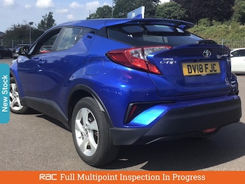 Used Toyota C-HR 2018 for sale - 75699698: Photo